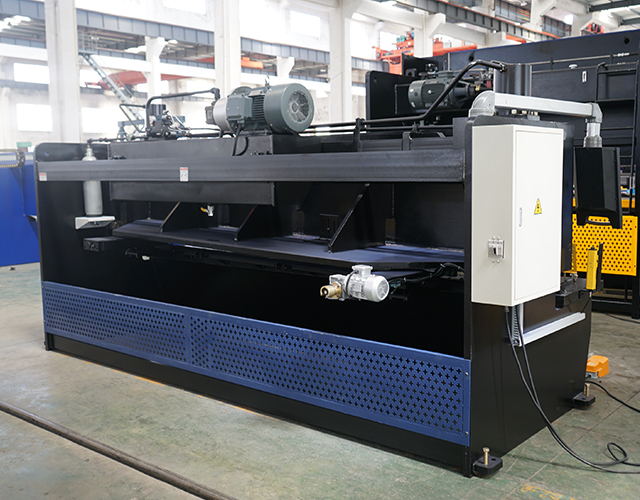 10x4000mm دستگاه برش CNC فولاد گیوتین برای فروش